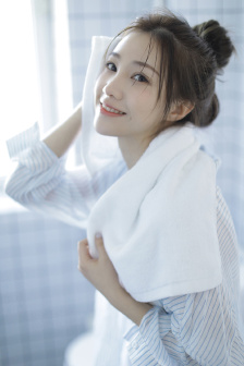 紧身裙女教师在线